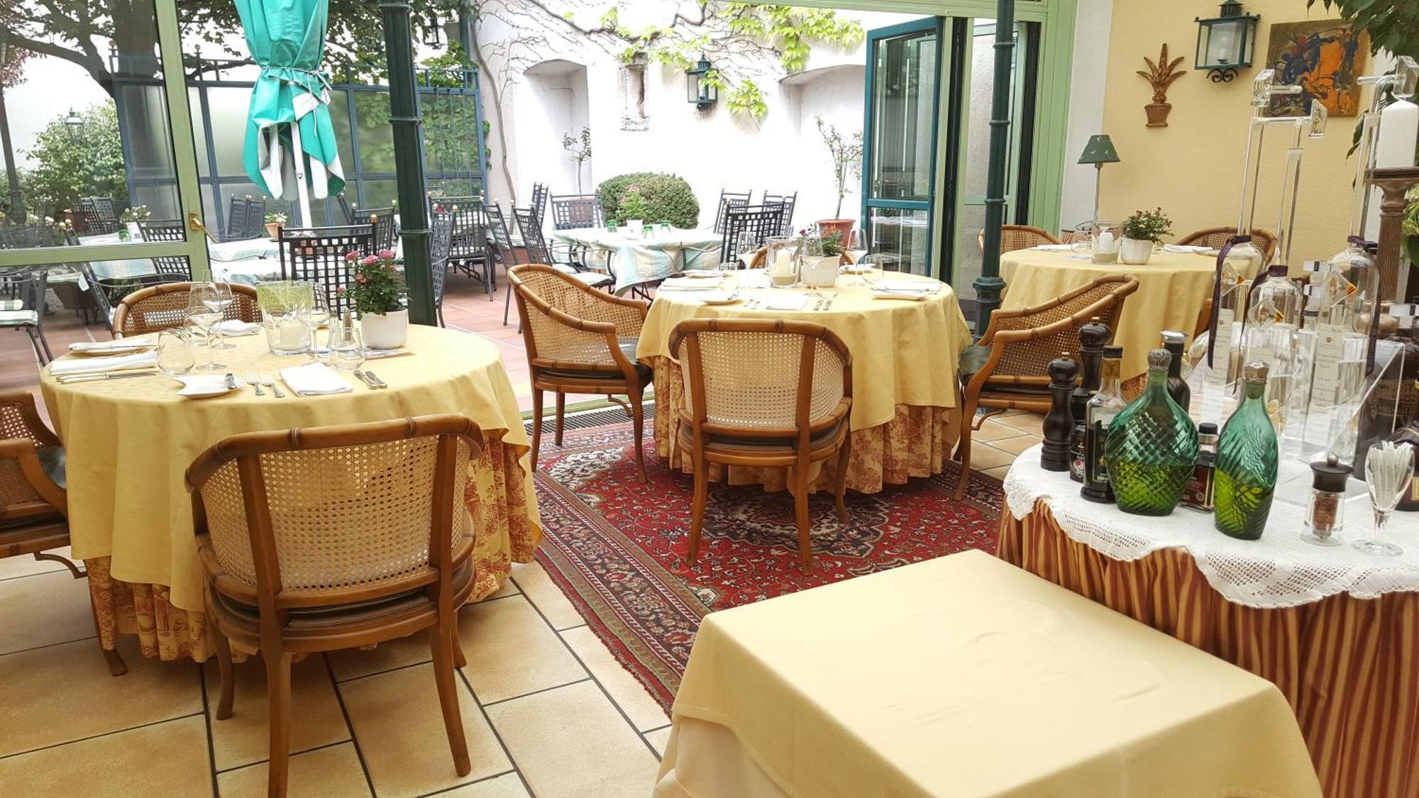 Landhotel Jagdhof Guntramsdorf Dış mekan fotoğraf